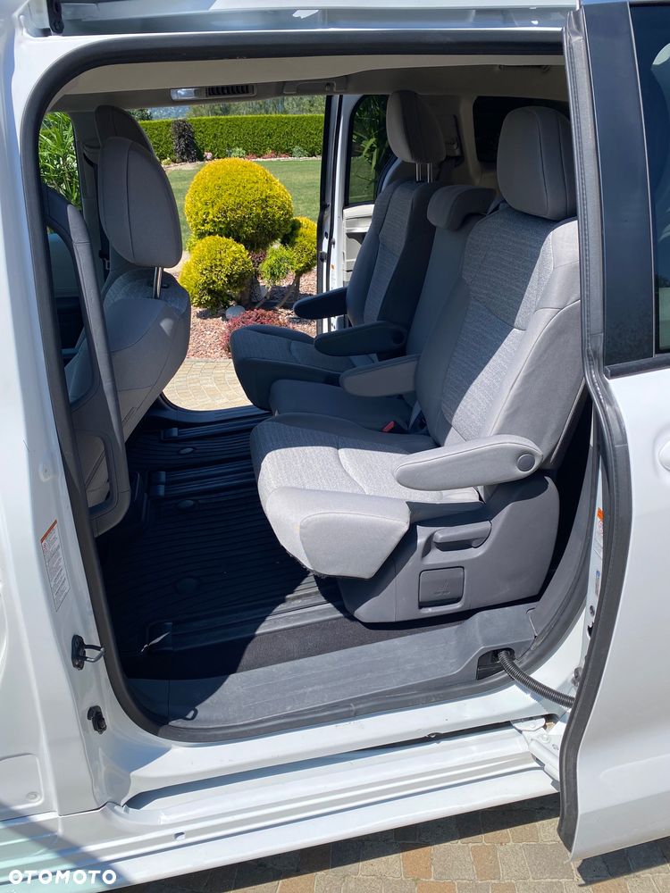 Toyota Sienna - 9