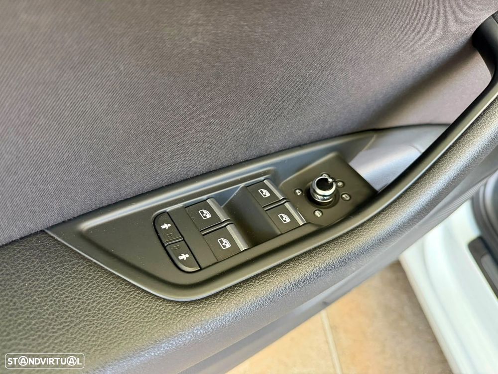 Audi A4 Avant - 25