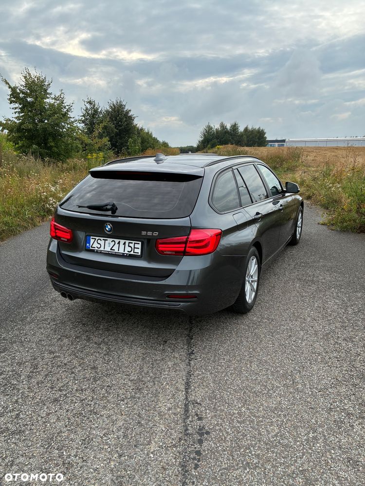 BMW Seria 3 320d Luxury Line - 3