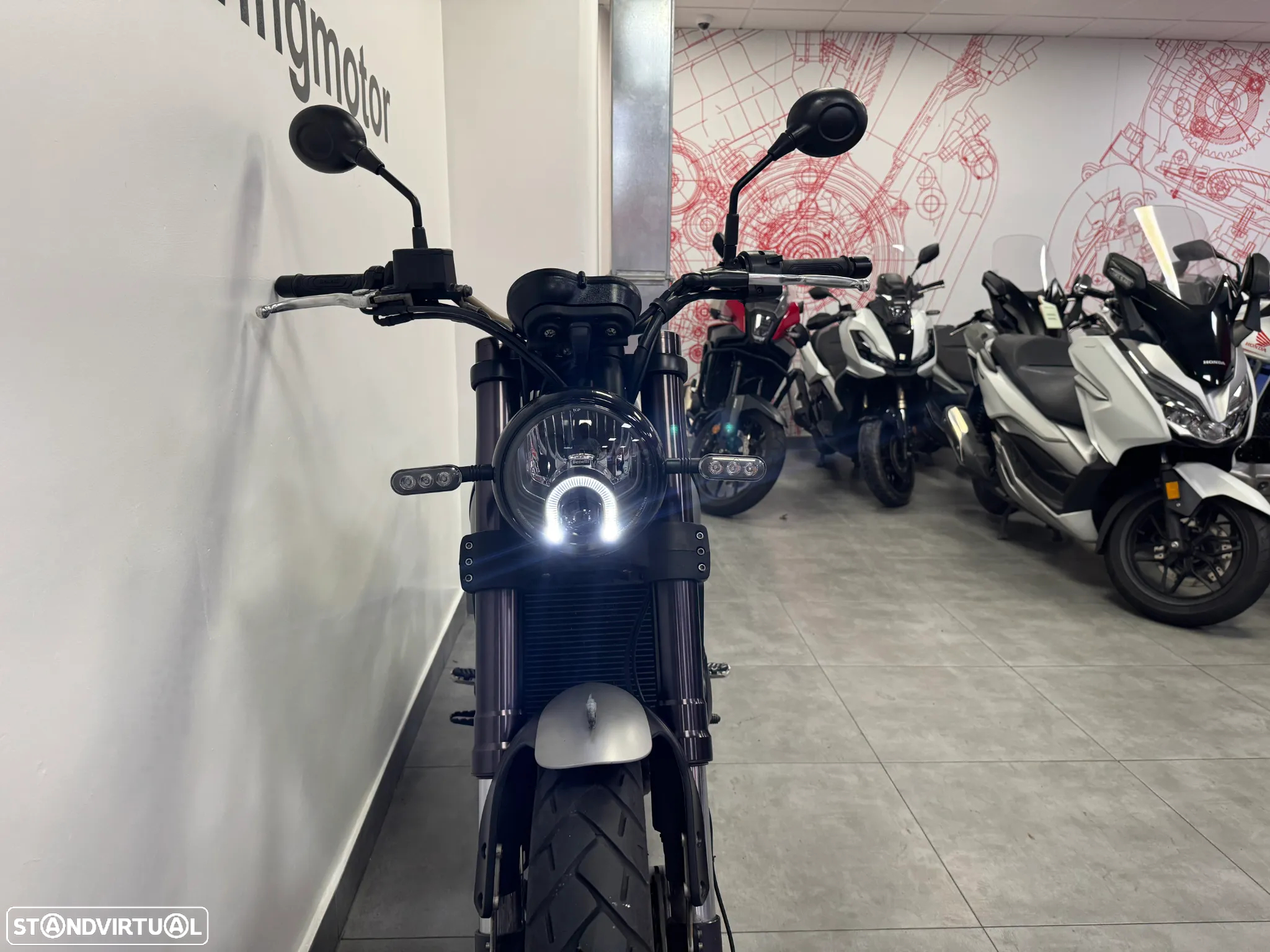 Benelli Leoncino 500 - 4