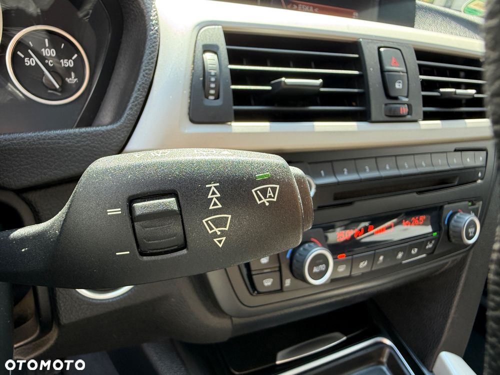 BMW Seria 3 320d Sport Line - 21