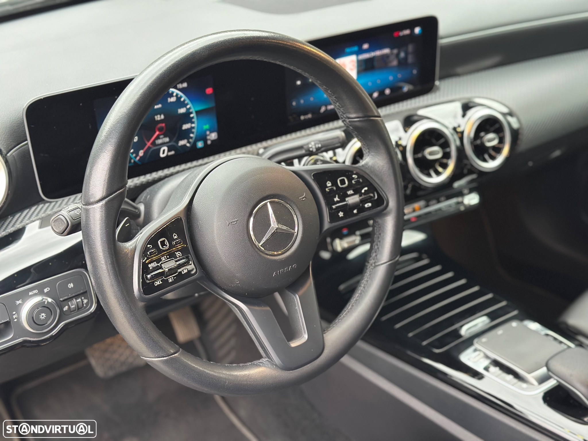 Mercedes-Benz A 180 d Style Plus Aut. - 22