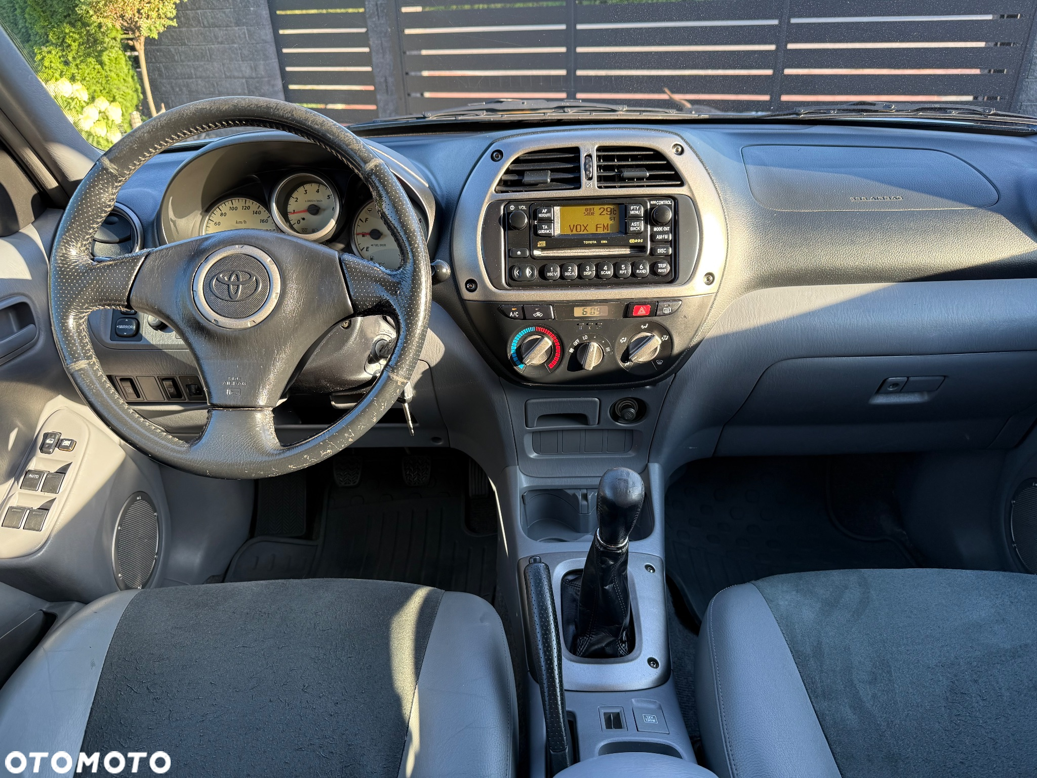 Toyota RAV4 2.0 D-4D 4x4 - 29