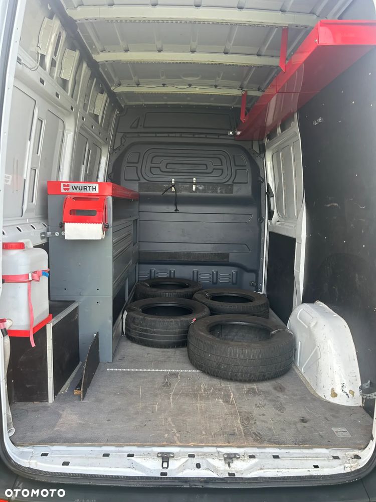 Mercedes-Benz Sprinter - 6
