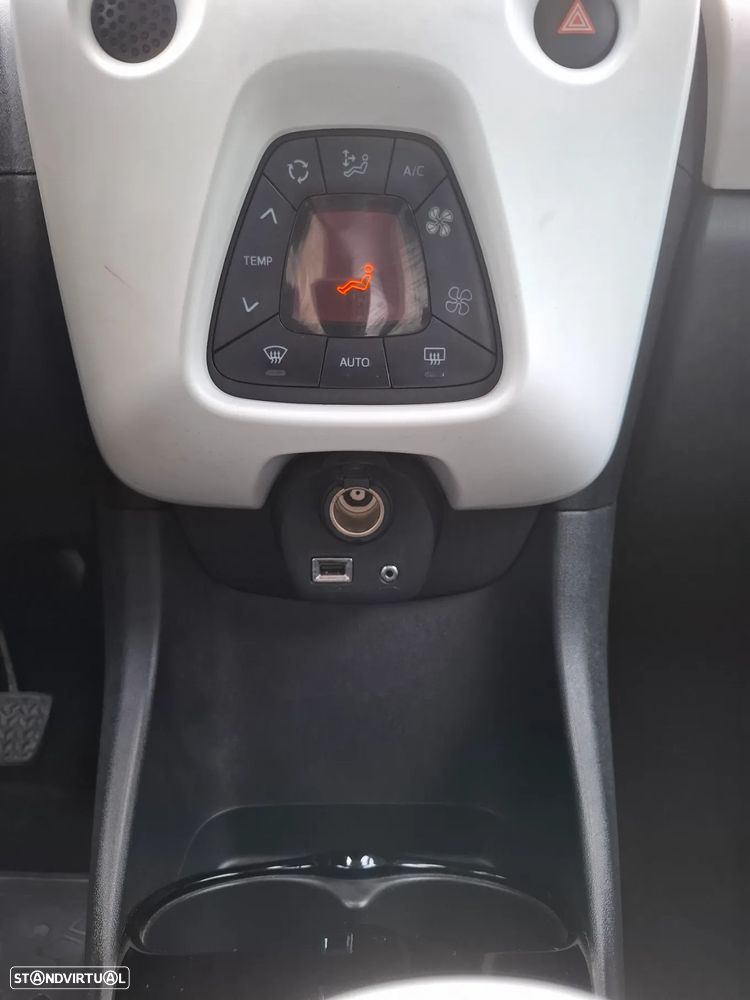 Peugeot 108 Top! 1.0 VTi Allure - 16