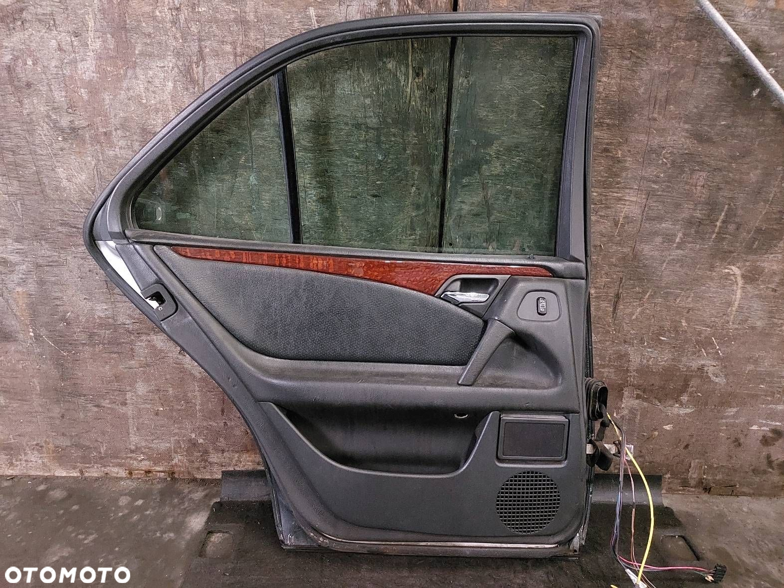 DRZWI KOMPLETNE LEWY TYŁ MERCEDES W210 SEDAN - 3