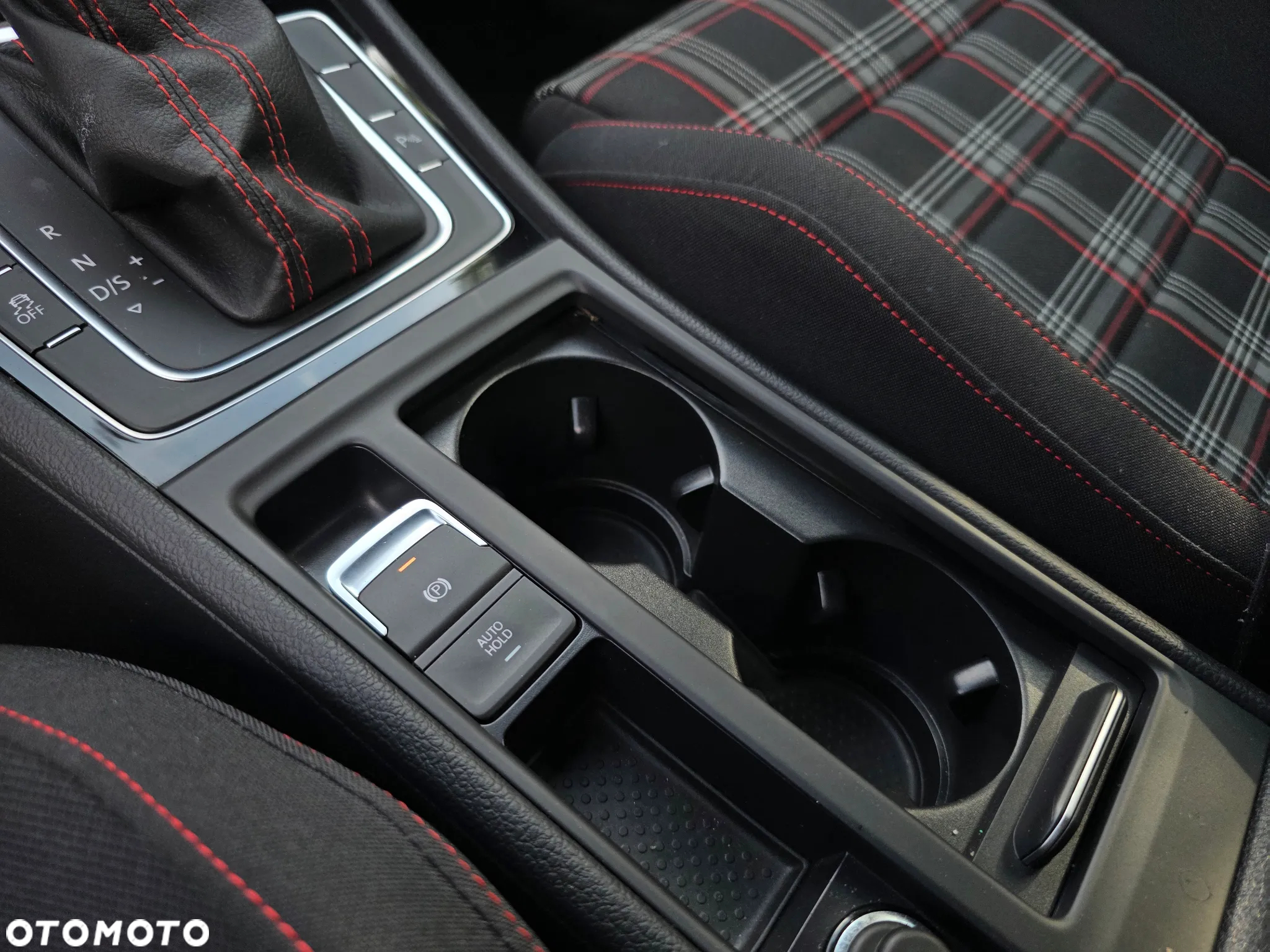 Volkswagen Golf VII 2.0 TSI BMT GTI Performance DSG - 30