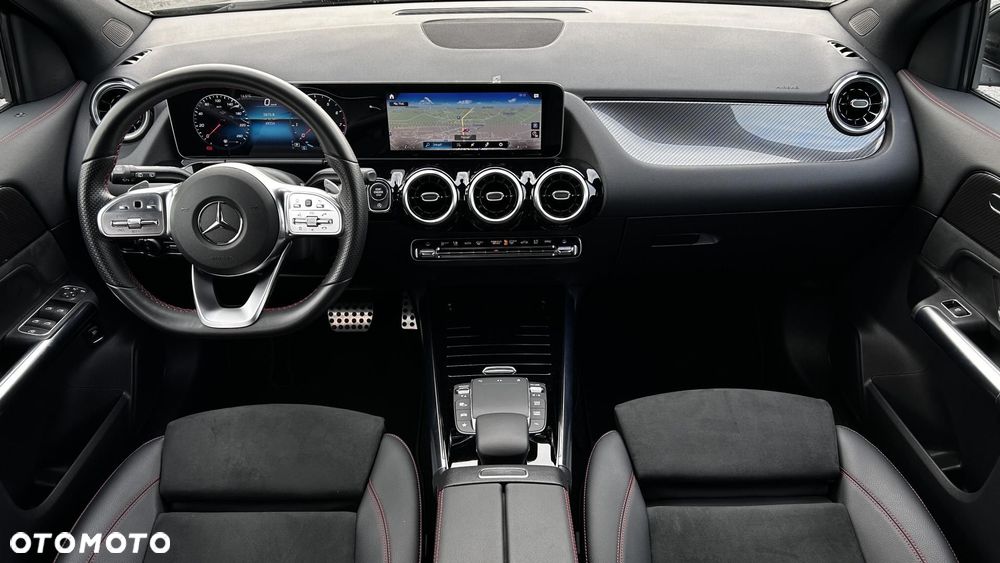 Mercedes-Benz GLA - 20