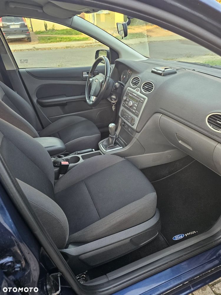 Ford Focus - 10