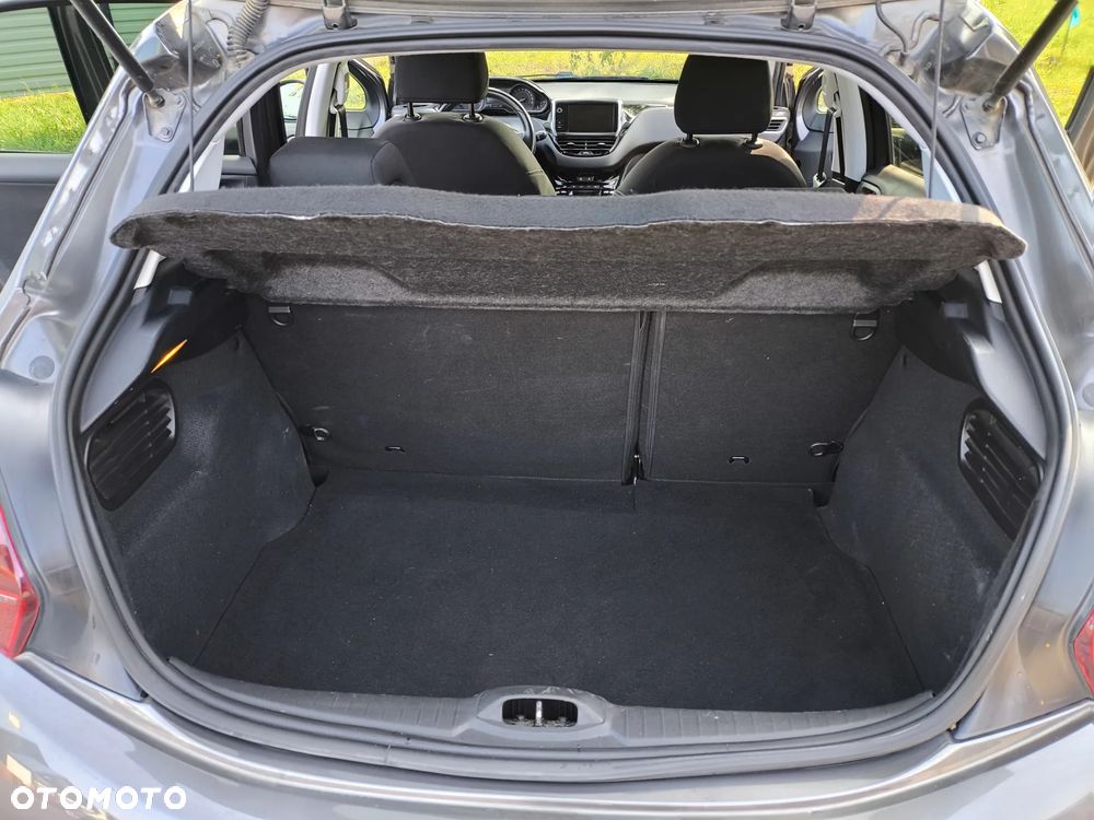 Peugeot 208 1.2 PureTech Active - 12