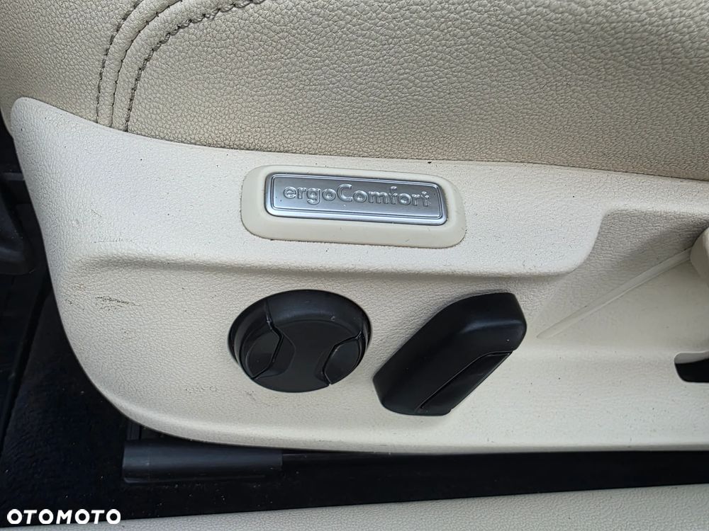 Volkswagen Passat 1.8 TSI BMT Highline DSG - 11