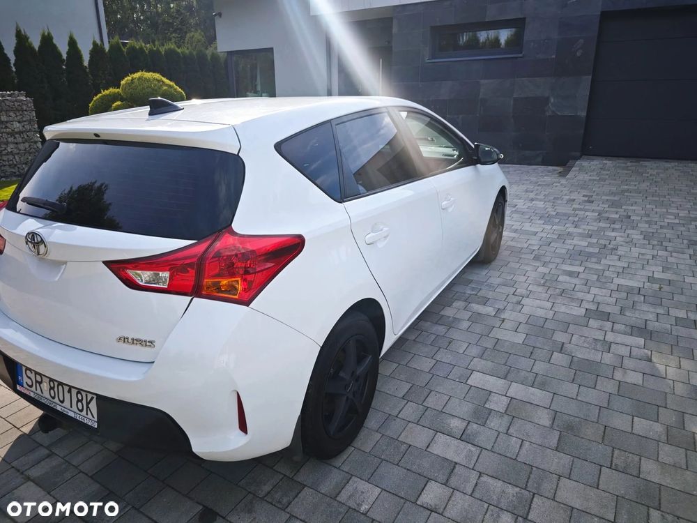 Toyota Auris 1.4 D-4D Active - 13