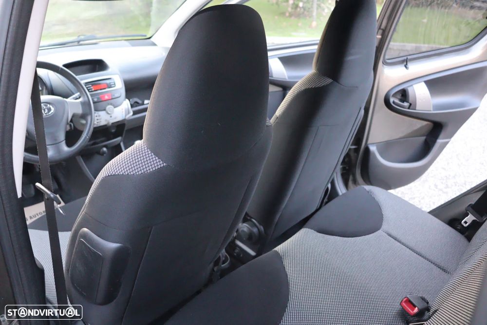 Toyota Aygo 1.0 X-Play+AC+X-Touch - 18