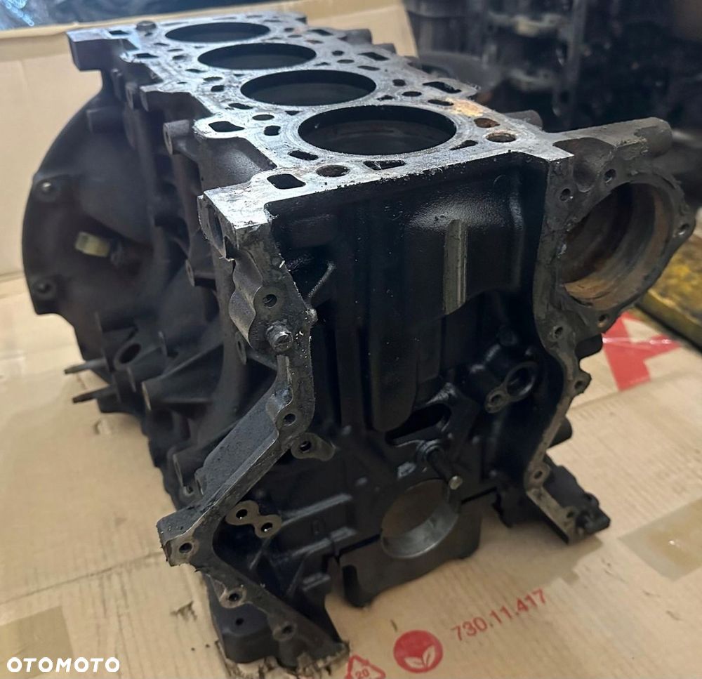Blok silnika Renault 2.0 DCi M9R - 6
