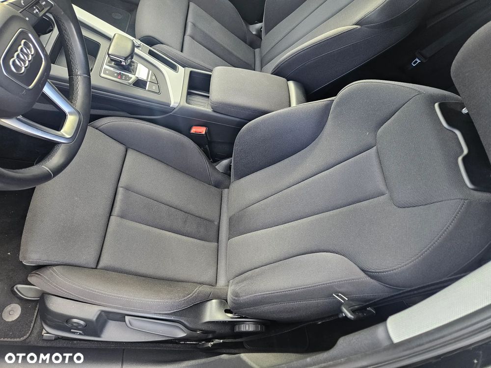 Audi A4 Avant 40 TFSI S tronic S line - 16