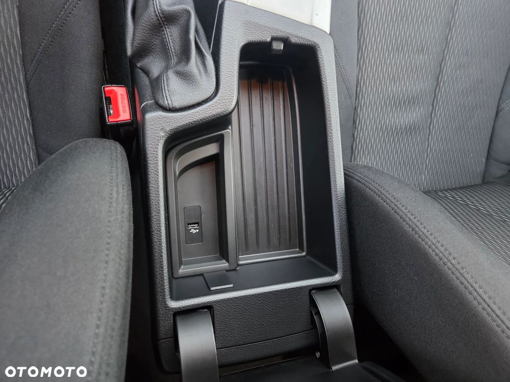 BMW Seria 3 318d Sport Line Shadow - 20