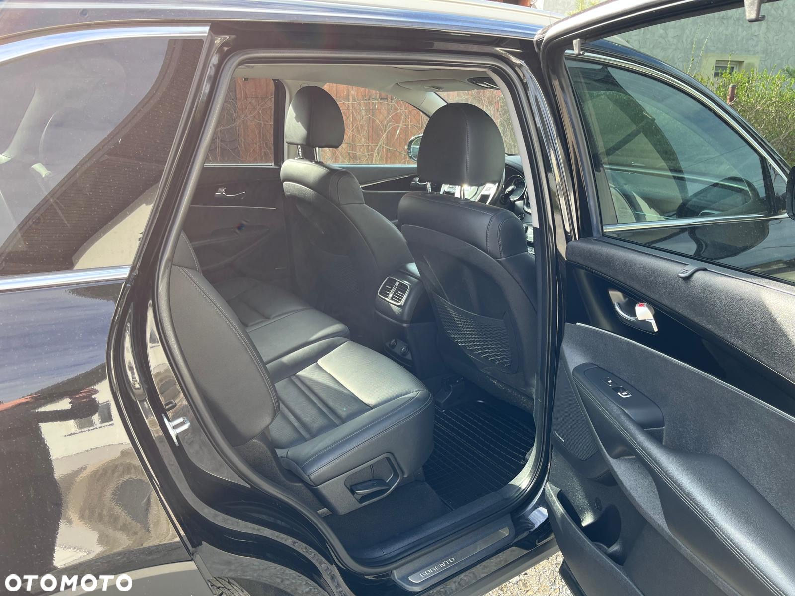 Kia Sorento 2.2 CRDi AWD Platinum Edition - 17