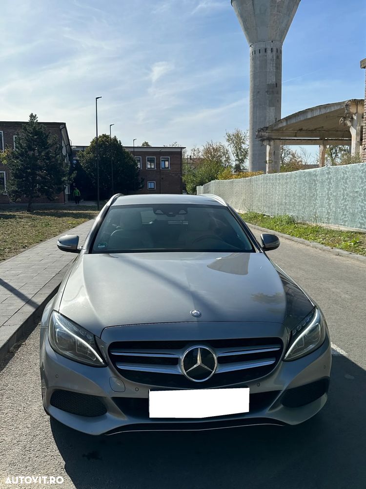 Mercedes-Benz C - 8