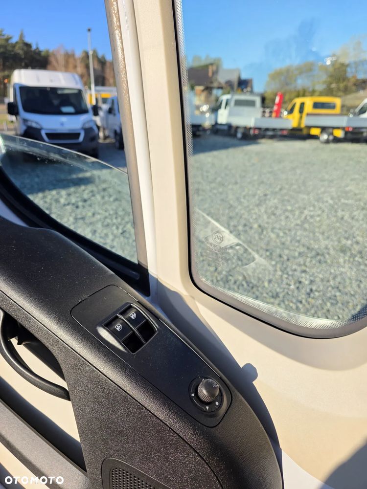 Fiat DUCATO 2,3 MJT 180 KONNY KONTENER WINDA IZOTERMA 4,2M KLIMA WEBASTO MAXI 16 KOŁA - 16