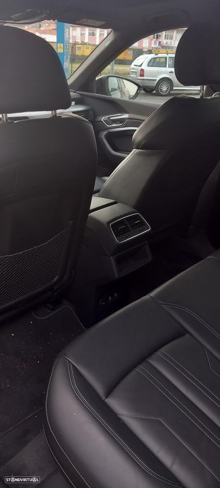 Audi Q4 e-tron 55 quattro 82 kWh - 12