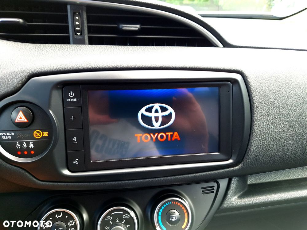 Toyota Yaris 1.5 20th Anniversary - 16