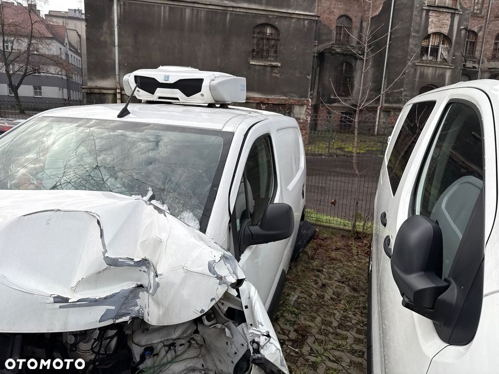 Toyota Proace City - 30