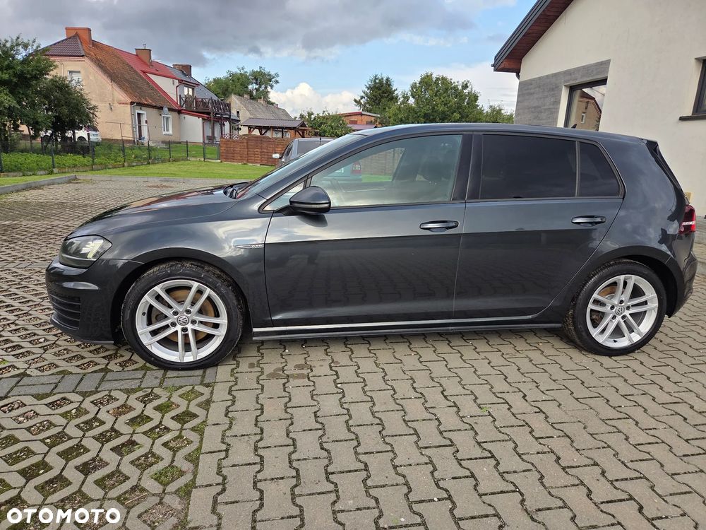 Volkswagen Golf - 3