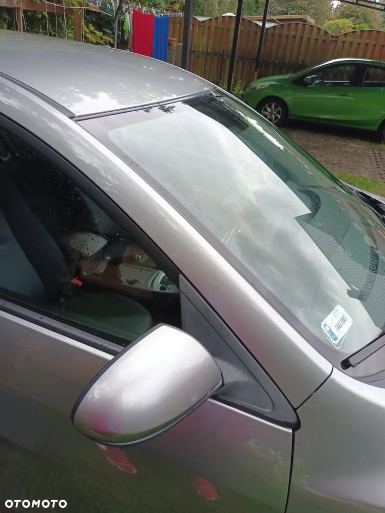 Mazda 3 2.0 Exclusive + - 18