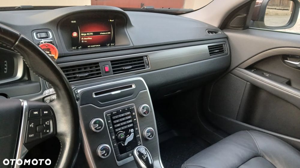 Volvo XC 70 D4 AWD Geartronic Momentum - 29