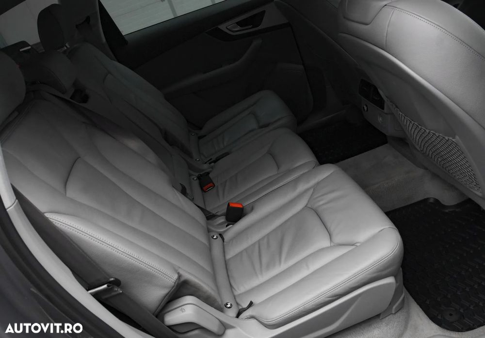 Audi Q7 3.0 ultra TDI Quattro Tiptronic - 16