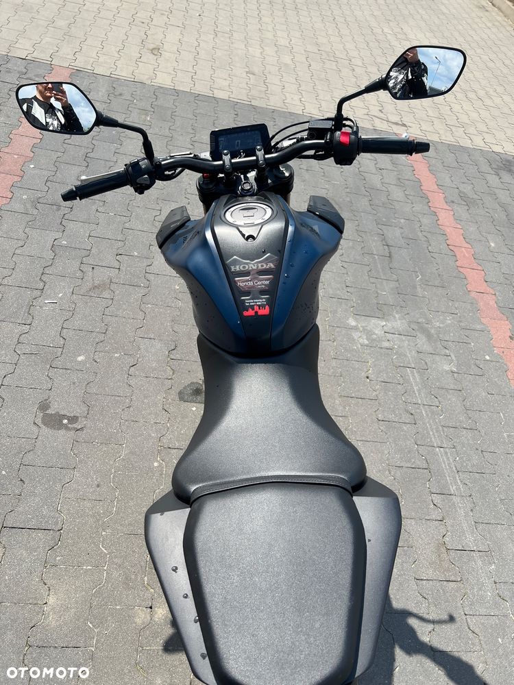Honda CB - 8