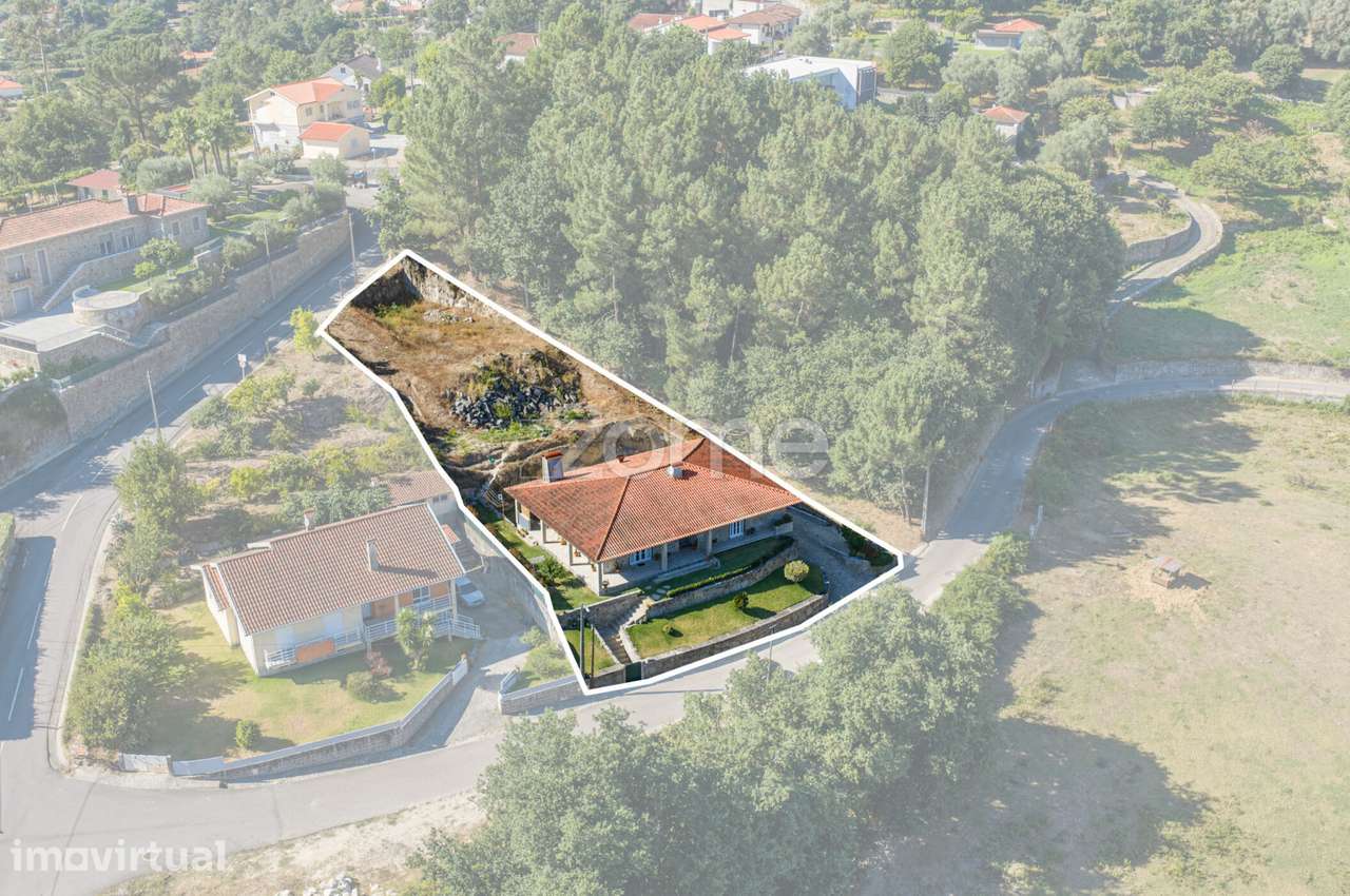 Moradia em granito em Paçô, Arcos de Valdevez - Grande imagem: 2/34
