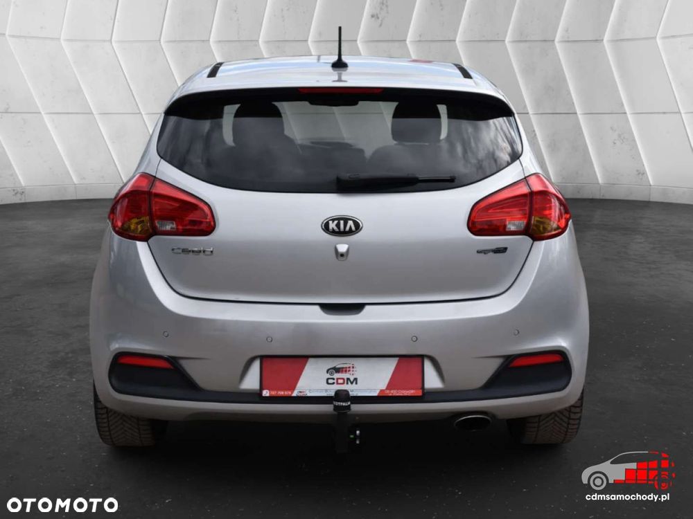 Kia Ceed - 9