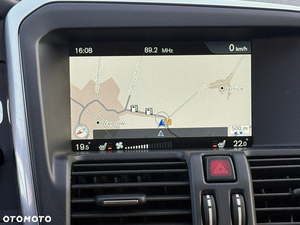 Volvo XC 60 D4 Momentum Pro - 8