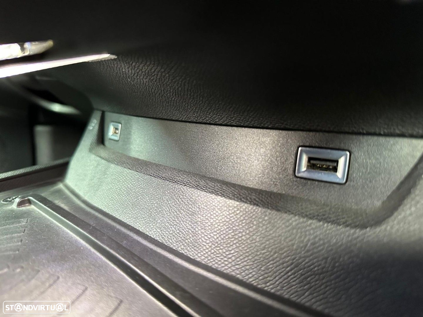 Peugeot 508 1.5 BlueHDi Allure Pack EAT8 - 46