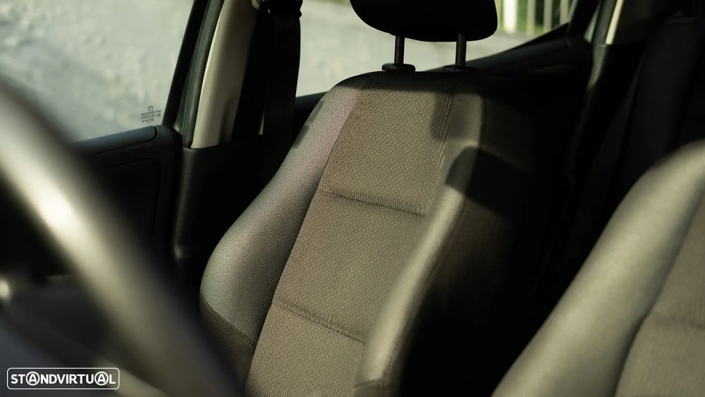 Peugeot 207 SW 1.6 HDi Premium - 10