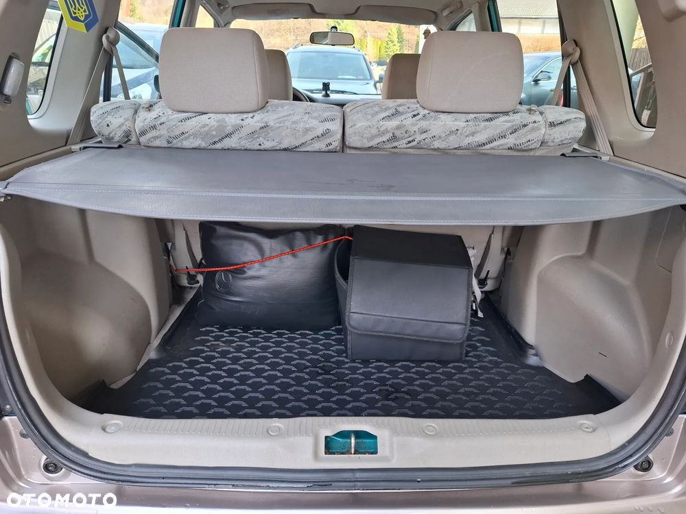 Mazda Demio 1.3 - 10
