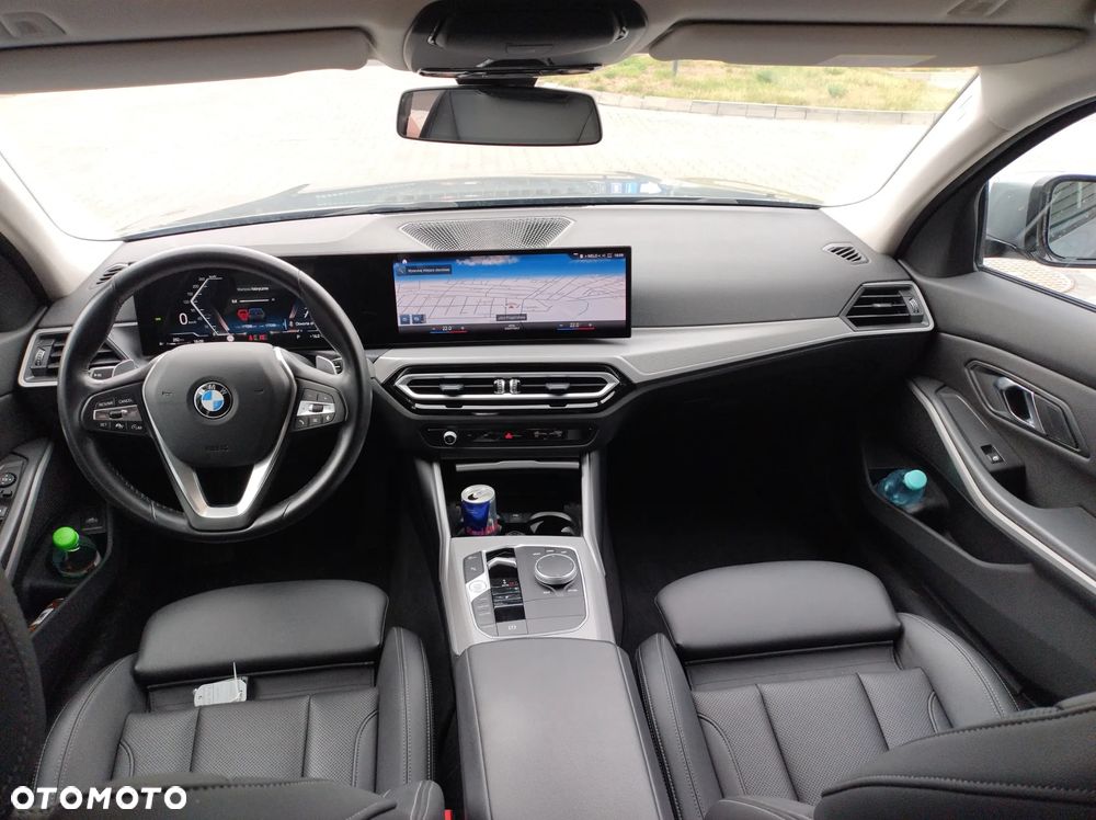 BMW Seria 3 316d mHEV - 37