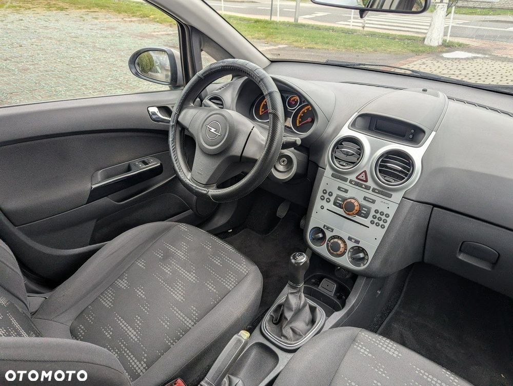 Opel Corsa - 11