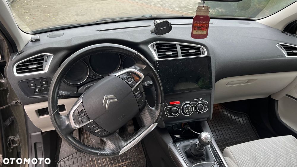 Citroën C4 2.0 HDi Exclusive - 10