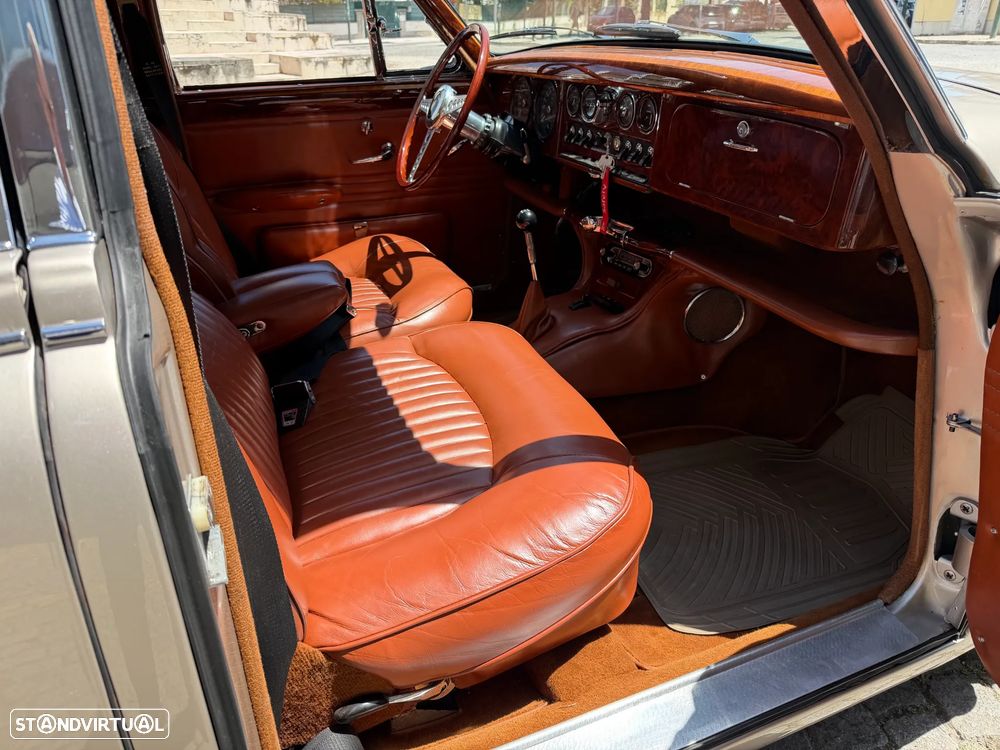 Jaguar S-Type - 5