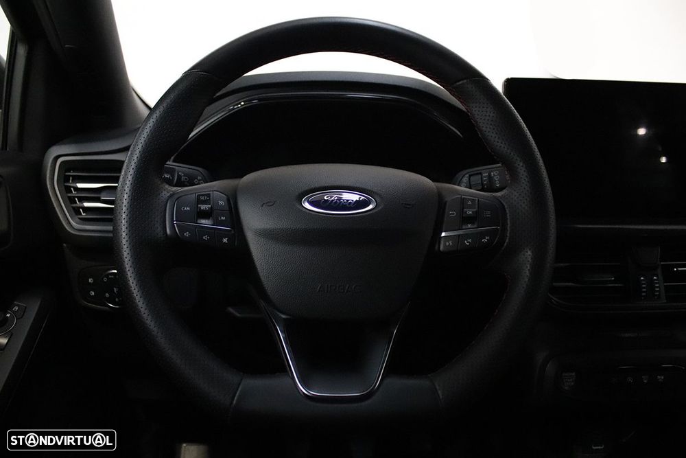 Ford Focus 1.0 EcoBoost MHEV ST-Line X - 16