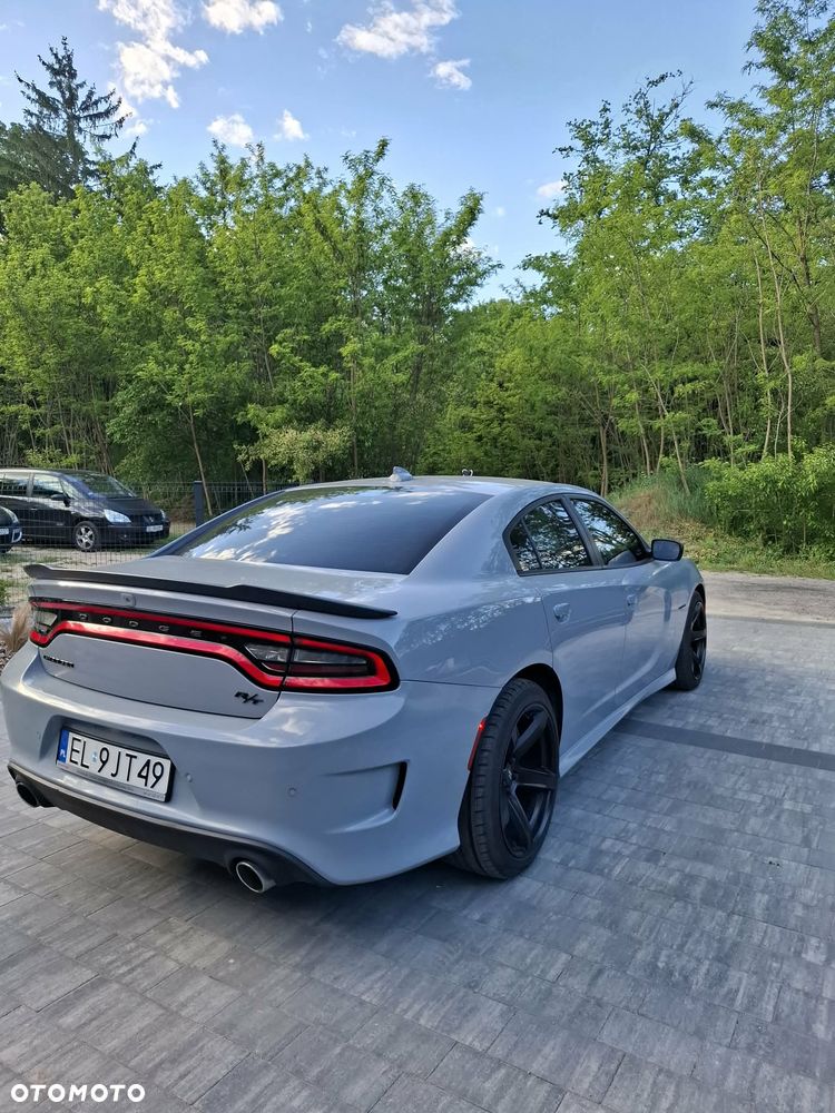 Dodge Charger 5.7 R/T - 2