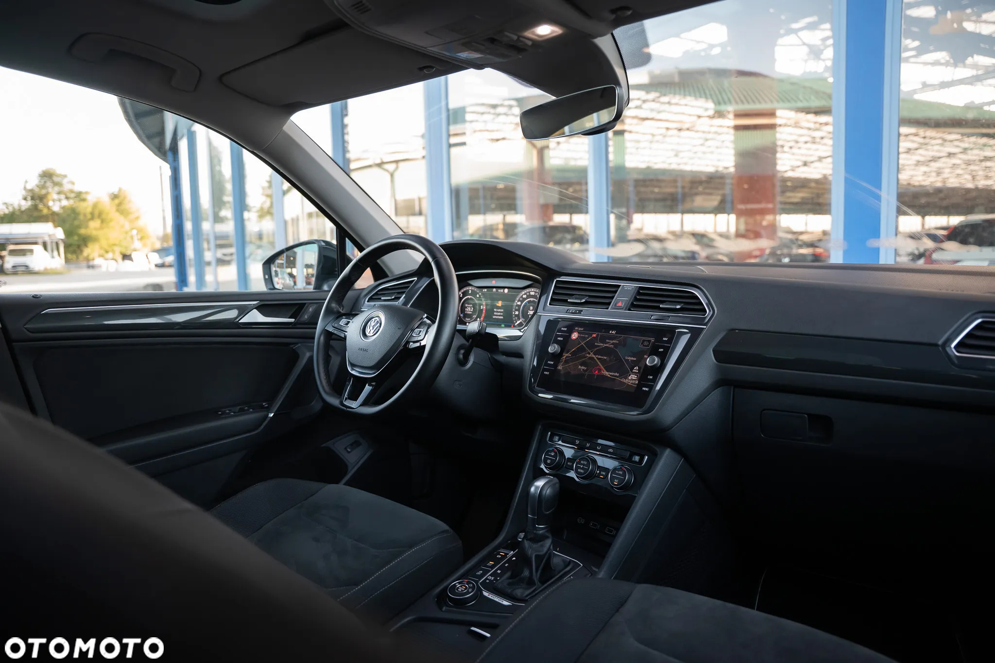 Volkswagen Tiguan Allspace 2.0 TDI 4Mot SCR Highline DSG 7os - 28