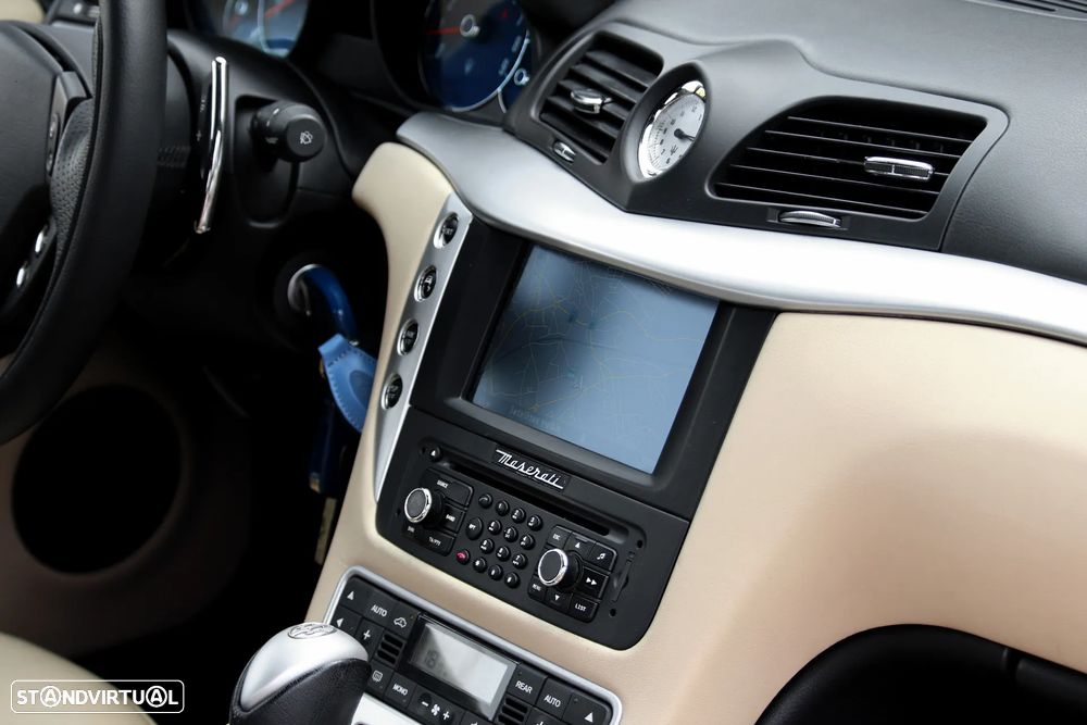 Maserati Granturismo S Auto - 19