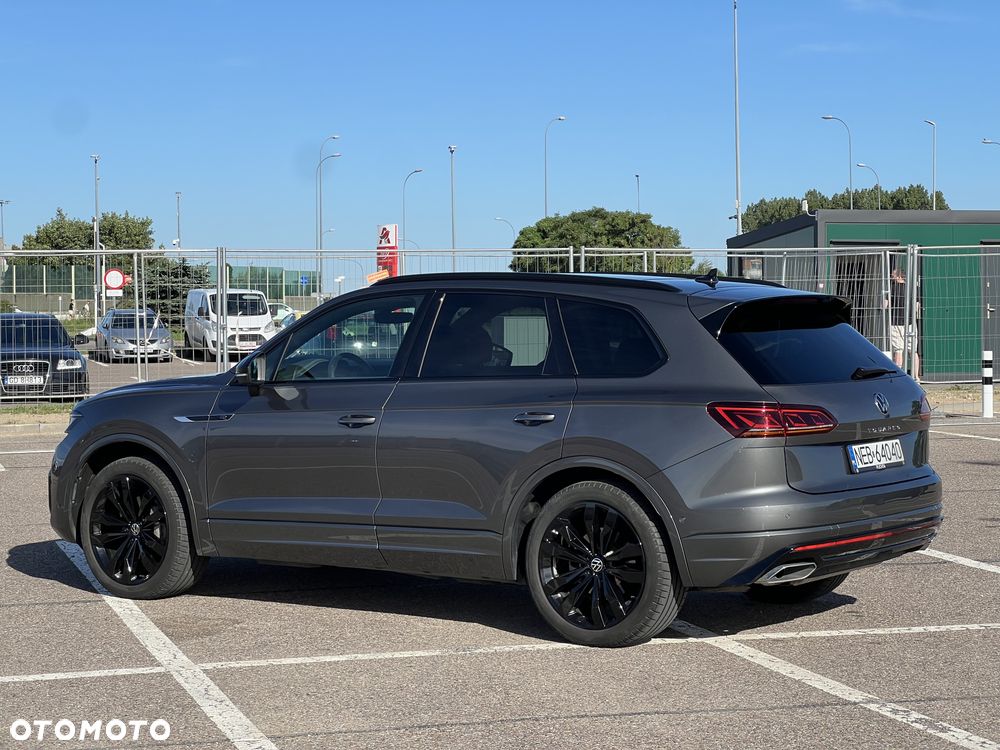 Volkswagen Touareg 3.0 V6 TDI 4Motion R-Line - 20