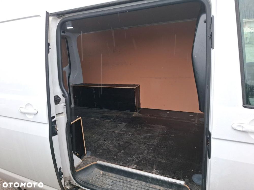 Volkswagen Transporter - 19