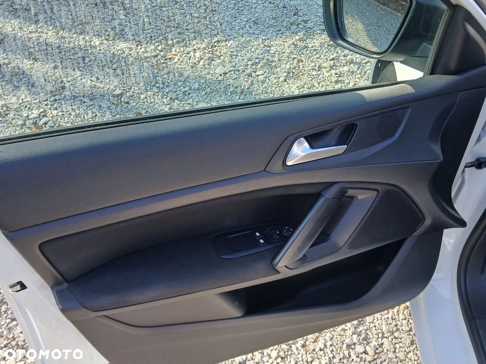 Peugeot 308 1.6 BlueHDi Active S&S - 19