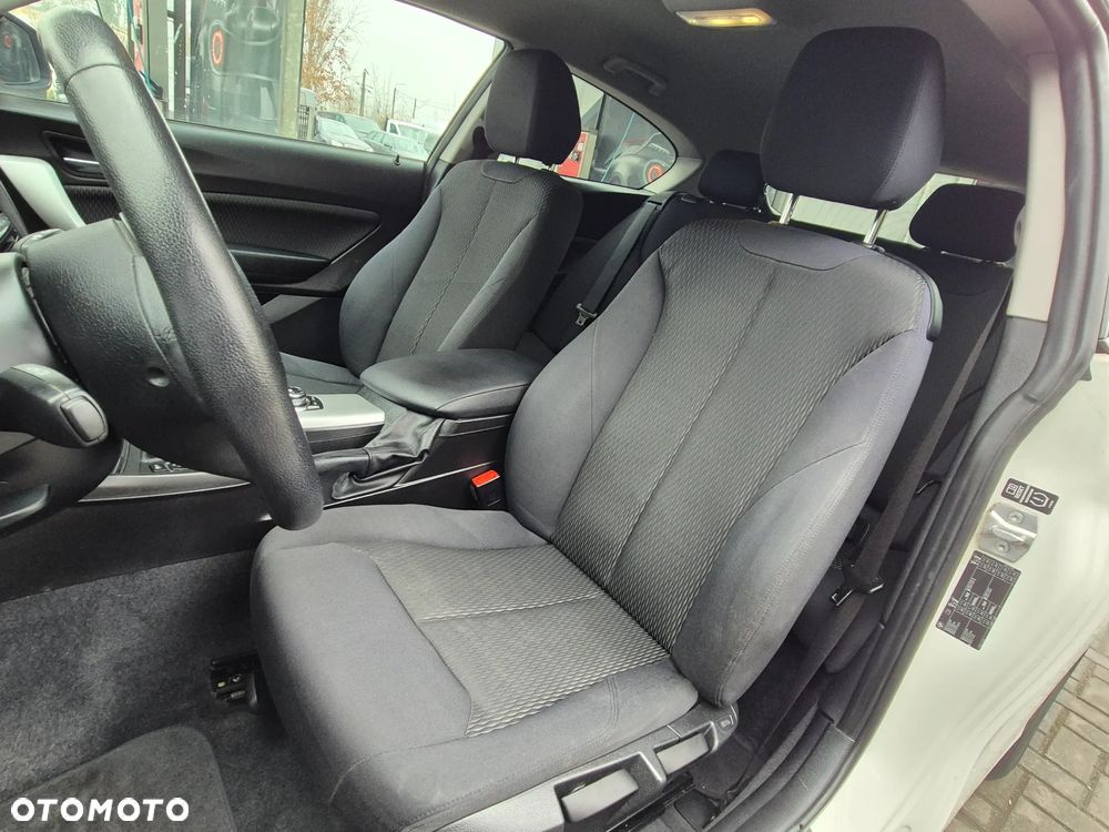 BMW Seria 1 118i Advantage - 26