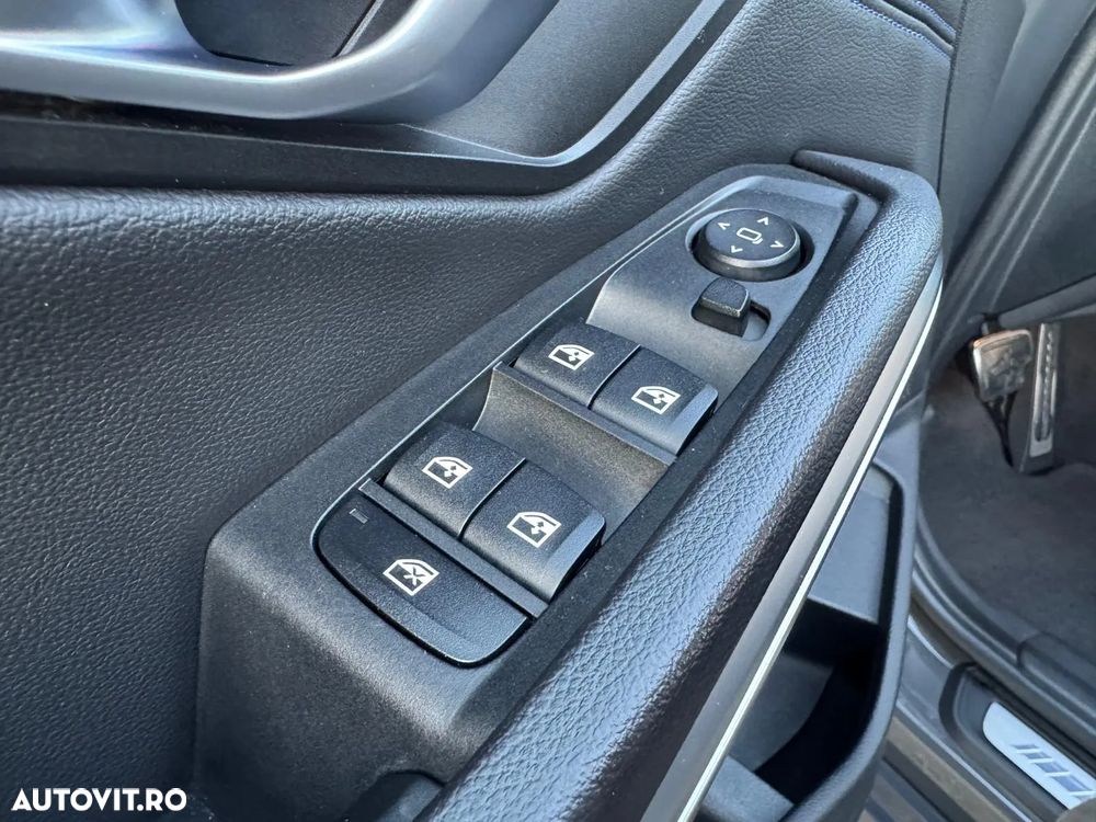 BMW Seria 3 320i Aut. M Sport - 24